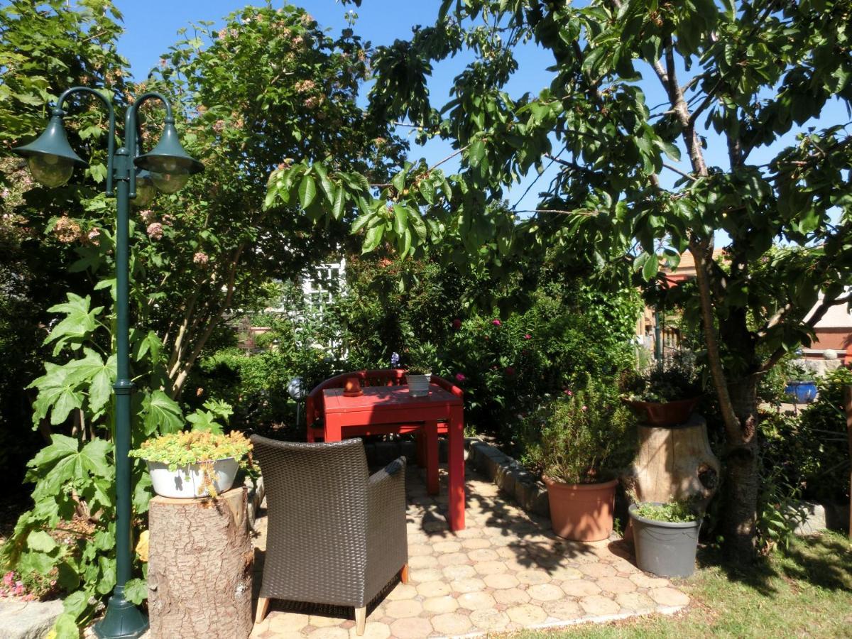 Gaestehaus Daheim Ломе Екстериор снимка