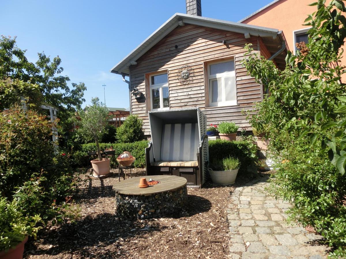 Gaestehaus Daheim Ломе Екстериор снимка
