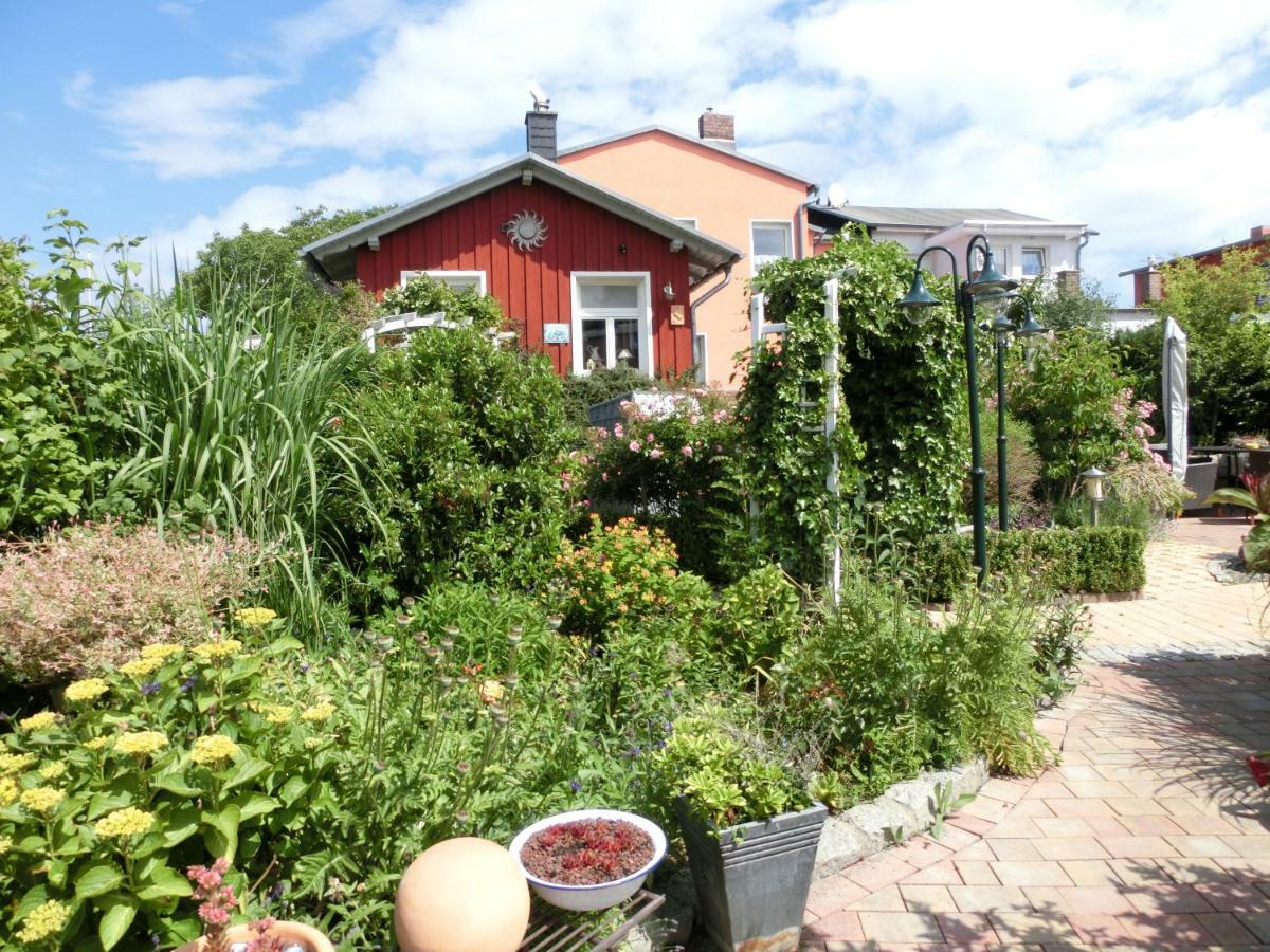 Gaestehaus Daheim Ломе Екстериор снимка